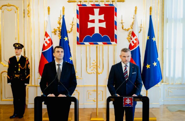 577821_68b81abfc67a6526950255-640x420.jpg Pellegrini sa zastal SAV, skritizoval Kotlárovo „motanie sa v chemickom zložení vakcín“ – VIDEO