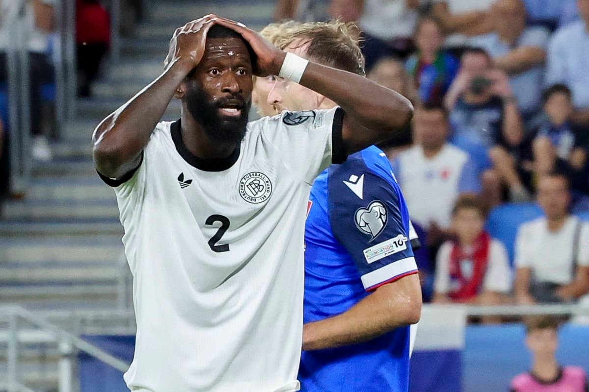 Zo Strelcovho kolotoča sa ešte nespamätal. Rüdiger bude chýbať Realu niekoľko mesiacov Zo Strelcovho kolotoča sa ešte nespamätal. Rüdiger bude chýbať Realu niekoľko mesiacov