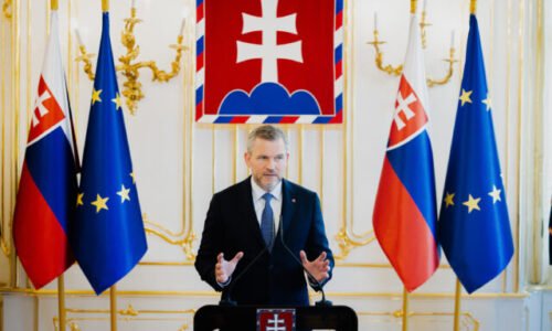 589985_68517a8104fa8248693061-640x420.jpg Pellegrini je nemilo prekvapený, konsoliduje sa narýchlo a bez odbornej diskusie