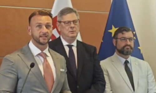 591788_sni-mka-obrazovky-2025-09-11-o-15.27.24-640x420.jpg Krádeže v obchodoch pribúdajú, minister Susko navrhuje trestať páchateľov obecnými službami aj blokovaním dávok – VIDEO