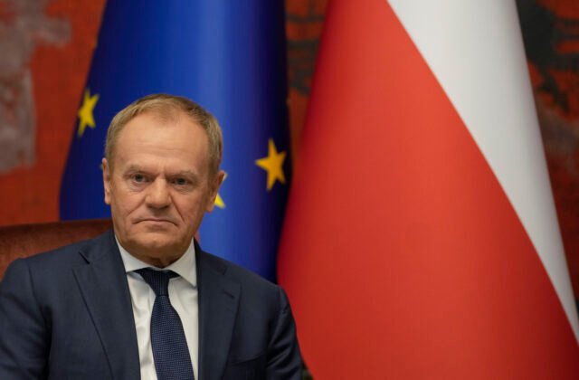 Poľský premiér Tusk odkázal Trumpovi, že ruské drony neprileteli nad Poľsko omylom