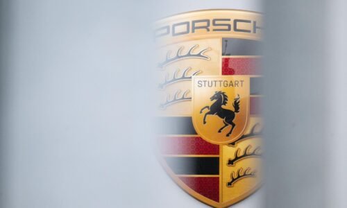 Porsche spomalí prechod na elektrické vozidlá, Volkswagen to bude stáť miliardy eur Porsche spomalí prechod na elektrické vozidlá, Volkswagen to bude stáť miliardy eur