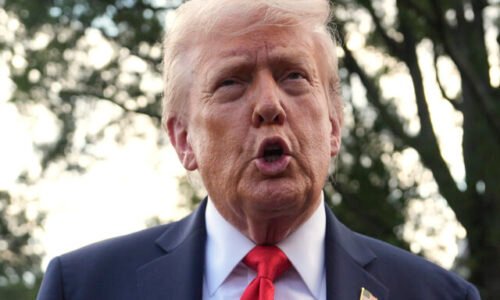 593224_trump_63226-640x420.jpg Trump povedal, že jeho trpezlivosť s Putinom sa rýchlo stráca