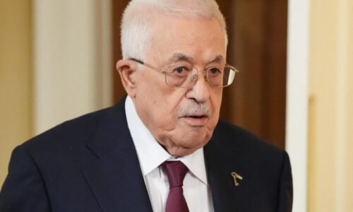 Abbás odsúdil útok Hamasu na Izrael, vyzval militantov na odovzdanie zbraní