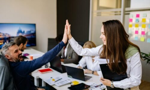 Firmy na Slovensku majú problém nájsť kvalitných zamestnancov, tvrdia odborníci Firmy na Slovensku majú problém nájsť kvalitných zamestnancov, tvrdia odborníci