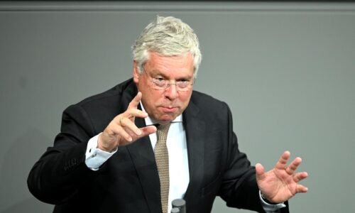 Nemecký poslanec navrhol zostreľovať ruské stíhačky pri porušení vzdušného priestoru NATO