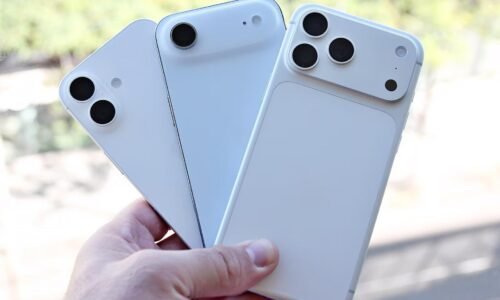 Pozreli sme sa na nové iPhony. Takto vyzerá základný model, tenký Air a vrcholný Pro Max naživo Pozreli sme sa na nové iPhony. Takto vyzerá základný model, tenký Air a vrcholný Pro Max naživo