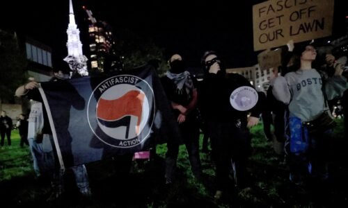 Trump oficiálne klasifikoval hnutie Antifa ako „teroristickú organizáciu“