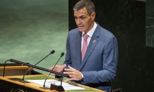 Španielsko vyšle vojnovú loď na pomoc flotile smerujúcej do Pásma Gazy, oznámil premiér Sánchez