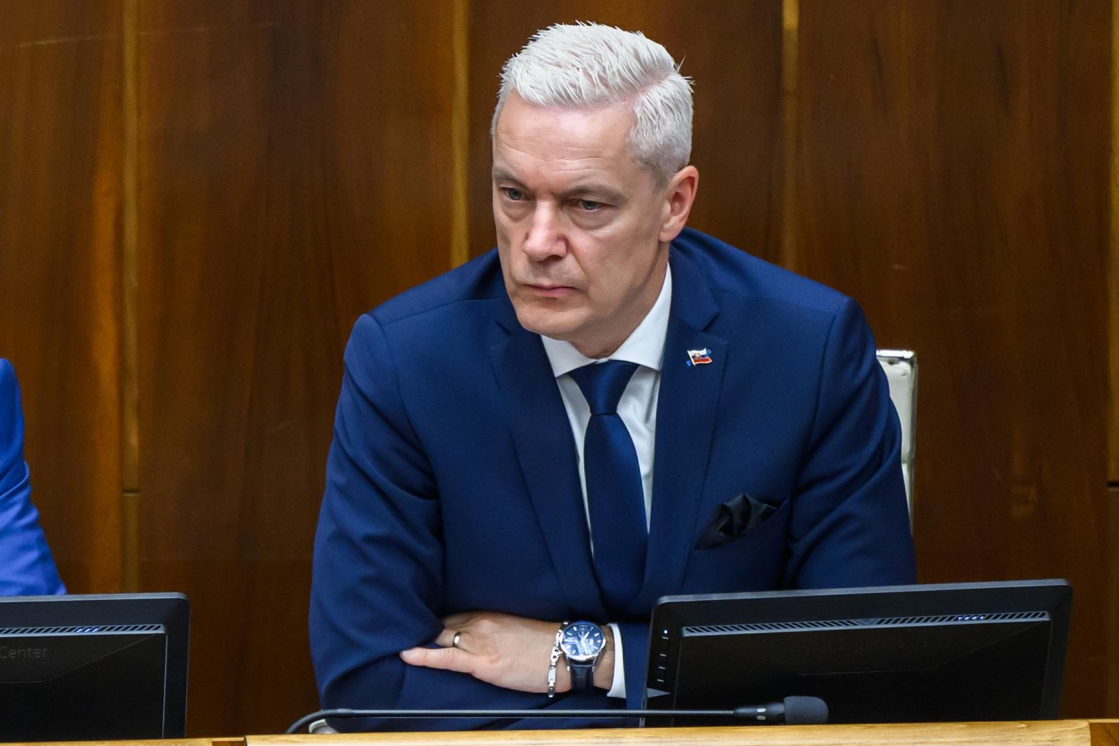 Pozícia Ferenčáka v Hlase sa po jeho najnovšej rebélii otriasa. Jeho kolega naňho po hlasovaní kričal