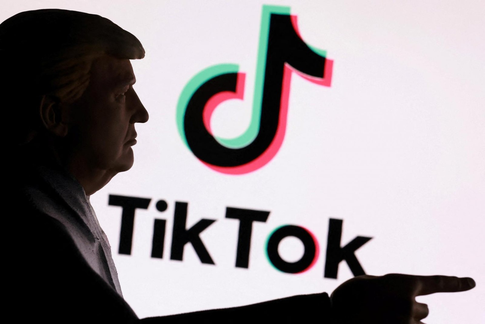 Americký TikTok, alebo žiaden! Prečo ho chce Trump zakázať a prečo sa mu to nedarí