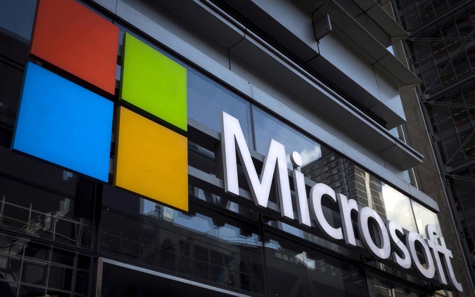 Trump vyzval Microsoft na prepustenie jednej zo šéfiek kvôli národnej bezpečnosti Trump vyzval Microsoft na prepustenie jednej zo šéfiek kvôli národnej bezpečnosti