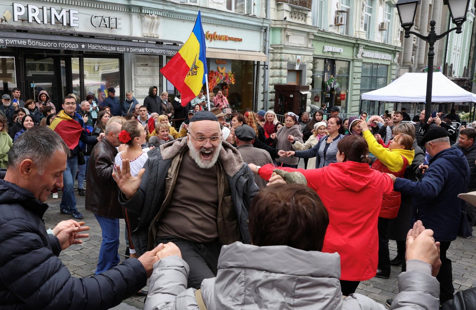 Vládnuca strana PAS obhájila v Moldavsku väčšinu. Proruská opozícia chystá protesty Vládnuca strana PAS obhájila v Moldavsku väčšinu. Proruská opozícia chystá protesty