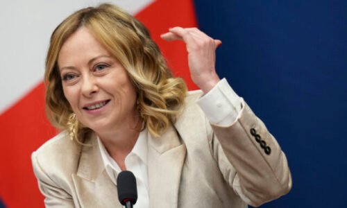 Nielen Slovensko rieši štátne sviatky. Zmeny chystá tiež Francúzsko a Taliansko