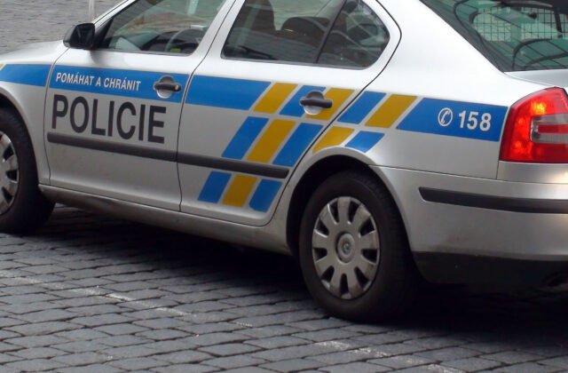 620273_gettyimages-696896538-640x420.jpg Bol to eštebák, kričal dôchodca na Babišovom mítingu pri Plzni