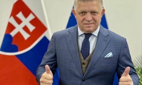 Fico považuje schválenie zmien ústavy za úspech, pred hlasovaním mal telefonáty s vplyvnými ľuďmi – VIDEO