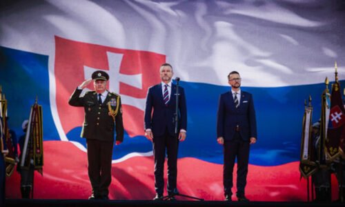 626851_68d923af156ac964595530-640x420.jpg Pellegrini na oslavách Dňa Ozbrojených síl poďakoval vojakom za službu, vyzdvihol aj tých v mierových misiách