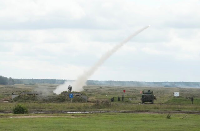 Ukrajinská raketa Neptun zasiahla ruský vojenský závod v Brianskej oblasti