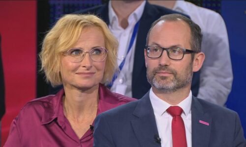 Hádka kvůli NATO. Udělejte referendum o sobě, řekl Bartoš Konečné. Ta poslala Farského do háje Hádka kvůli NATO. Udělejte referendum o sobě, řekl Bartoš Konečné. Ta poslala Farského do háje