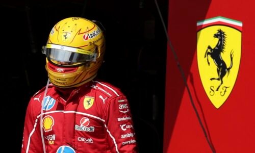 Bývalý šéf tímu Formuly 1: Vo Ferrari už teraz ľutujú výmenu Sainza za Hamiltona Bývalý šéf tímu Formuly 1: Vo Ferrari už teraz ľutujú výmenu Sainza za Hamiltona
