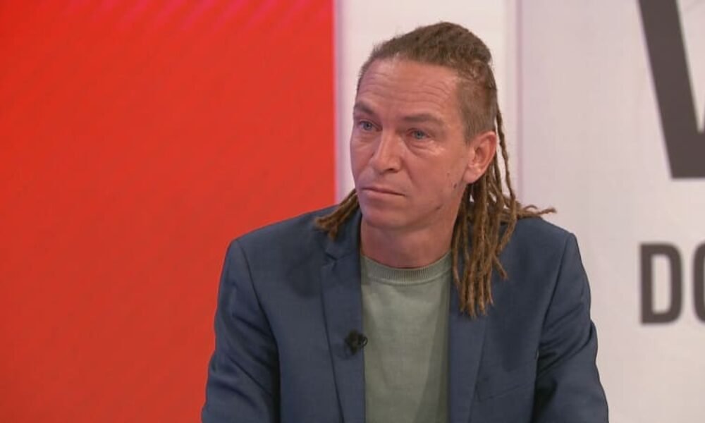 Bartoš: Ostříhám si dredy, když Piráti porazí SPD. Politikům poslal vzkaz kvůli útoku na Babiše