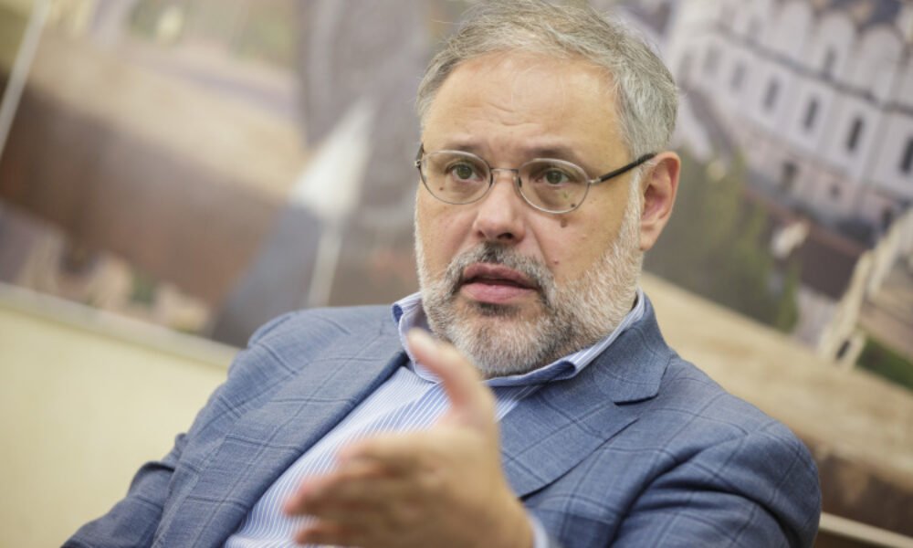 Michail Chazin: Čoskoro sa otvoria kariérne výťahy na celom svete, no nie liberálneho typu, a tí, ktorí chcú robiť kariéru, by mali byť pripravení Michail Chazin: Čoskoro sa otvoria kariérne výťahy na celom svete, no nie liberálneho typu, a tí, ktorí chcú robiť kariéru, by mali byť pripravení