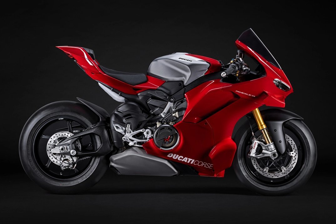 Ducati Panigale V4 R 2026 s MotoGP vychytávkami