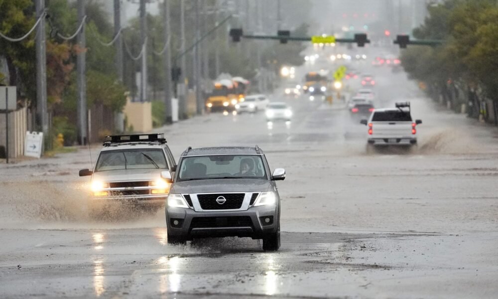 Heavy rain and flooding in Arizona leave at least four dead