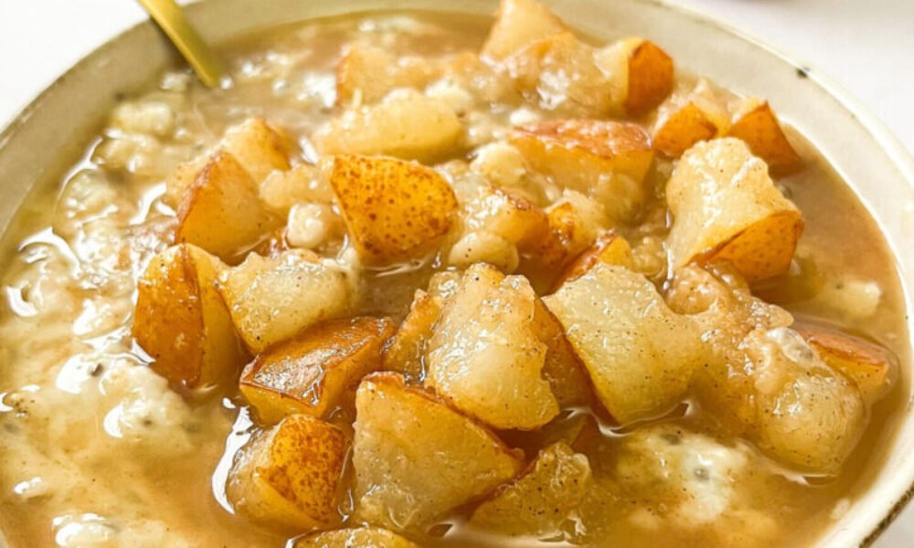 Kaša s hruškovo-zázvorovým prelivom