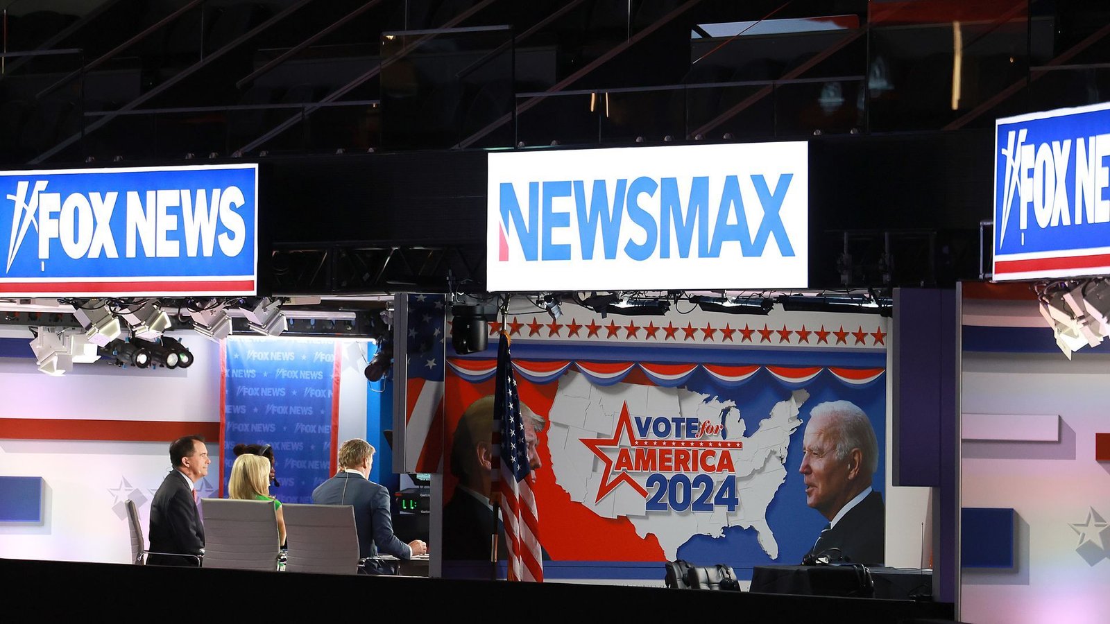 Judge dismisses Newsmax lawsuit against Fox News, but it won’t Judge dismisses Newsmax lawsuit against Fox News, but it won’t be the end