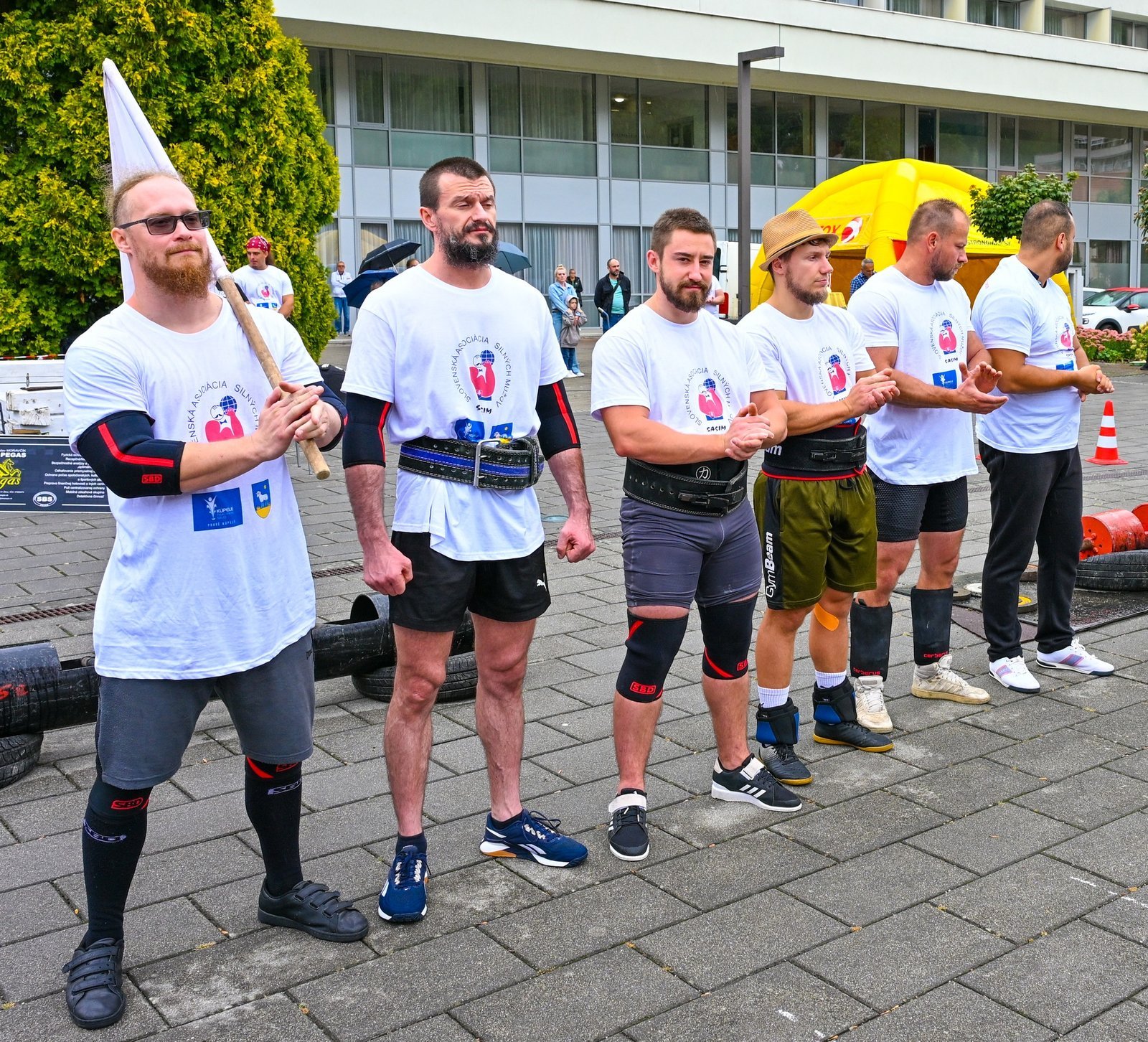 Mesto Trenčianske Teplice: Na kúpeľnom námestí sa dnes stretli najsilnejší muži