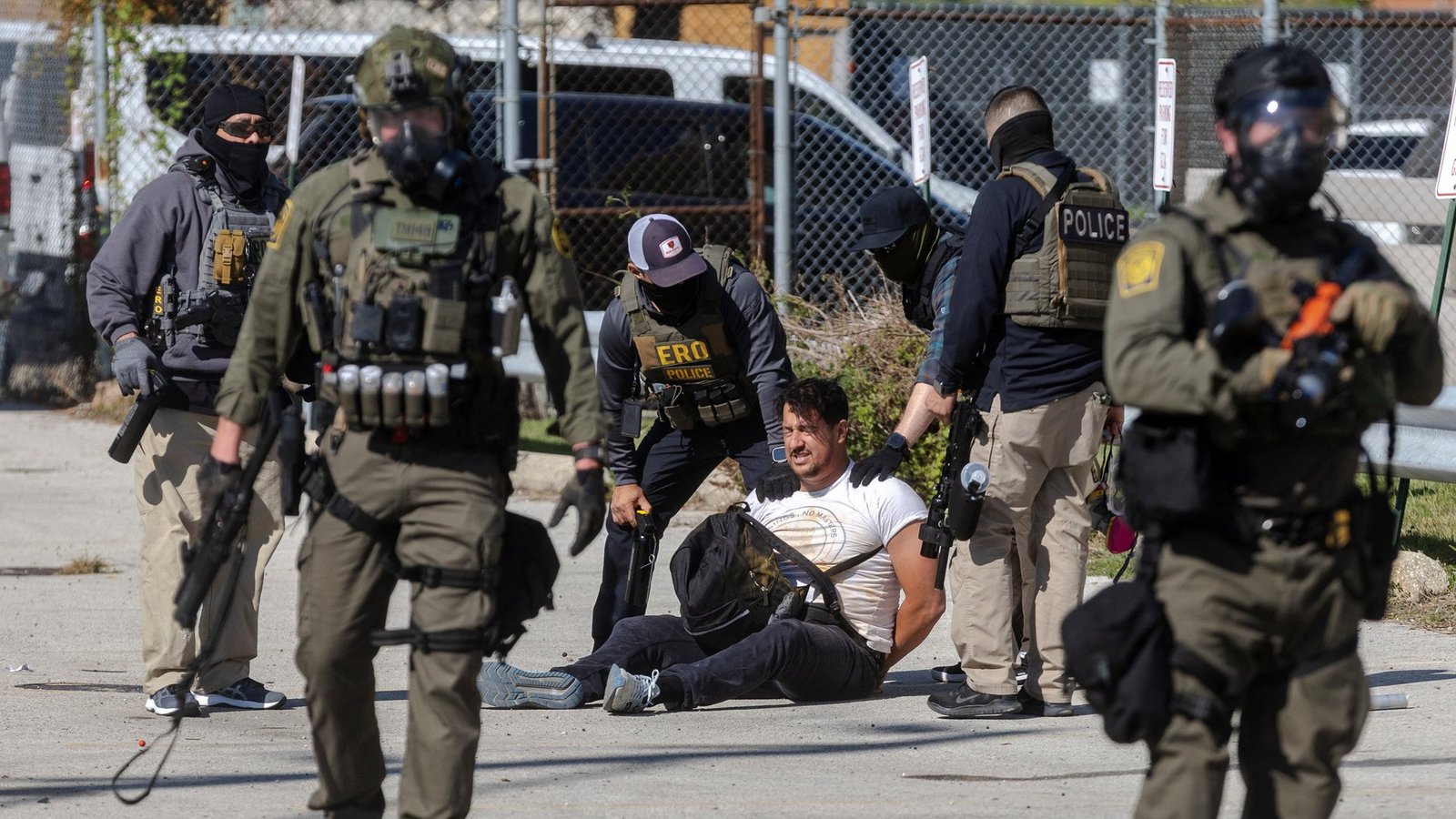 Protest at Illinois ICE facility draws tear gas, accusations of Protest at Illinois ICE facility draws tear gas, accusations of violence