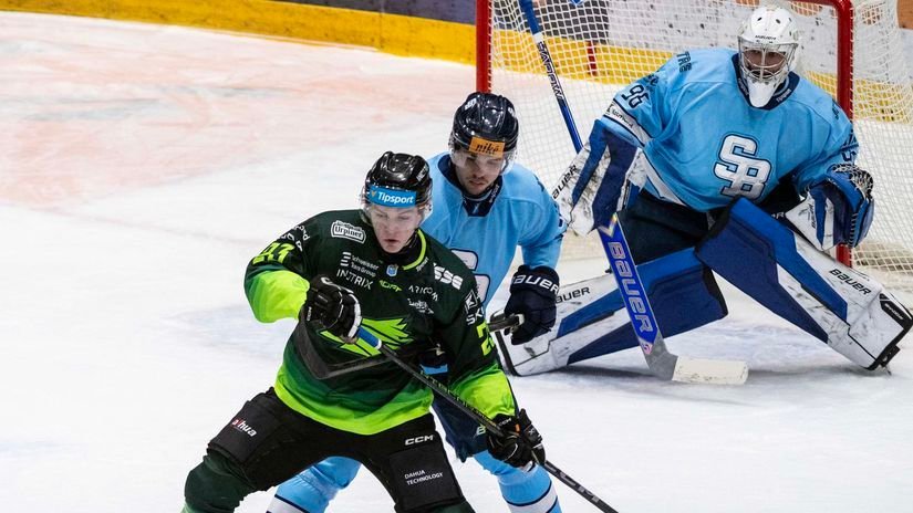 Slovan zrazil Žilinu, Trenčín poslal Poprad do hlbokej krízy.