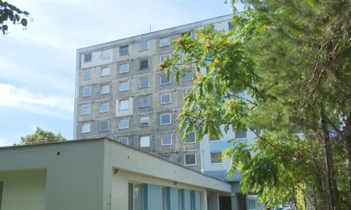 Vyhoretý internát v Nitre je v prevádzke, no v obmedzenom režime.