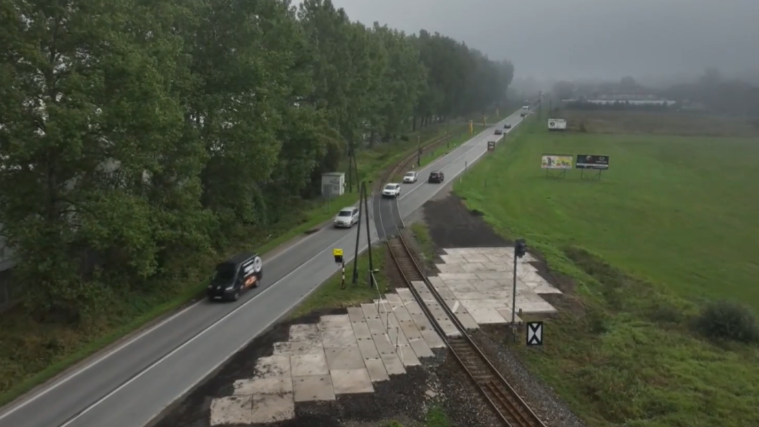 Železničné priecestie vo Veľkej Lomnici pod Tatrami trápi cyklistov.