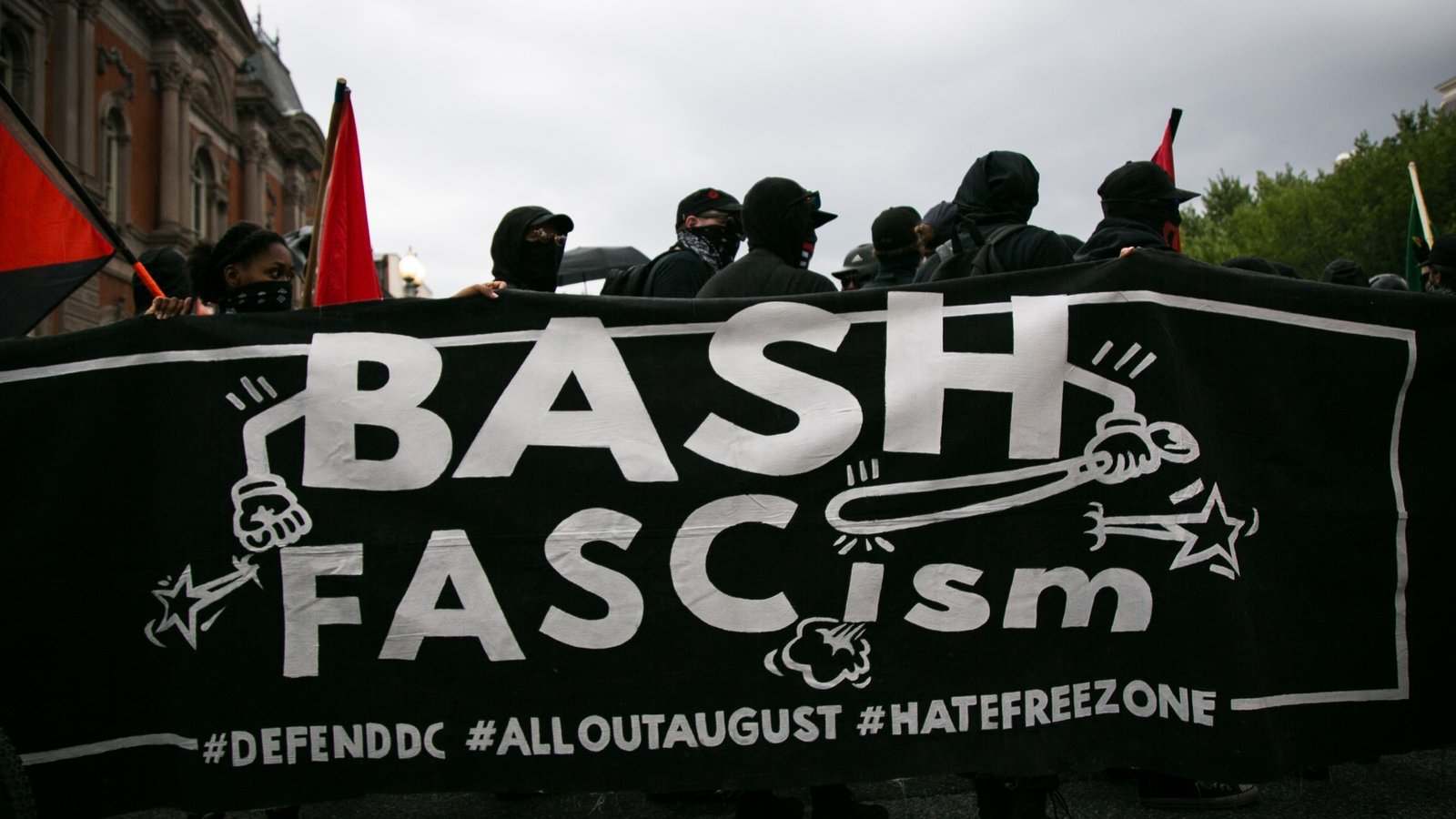 Trump signs executive order labeling antifa a domestic terrorist organization