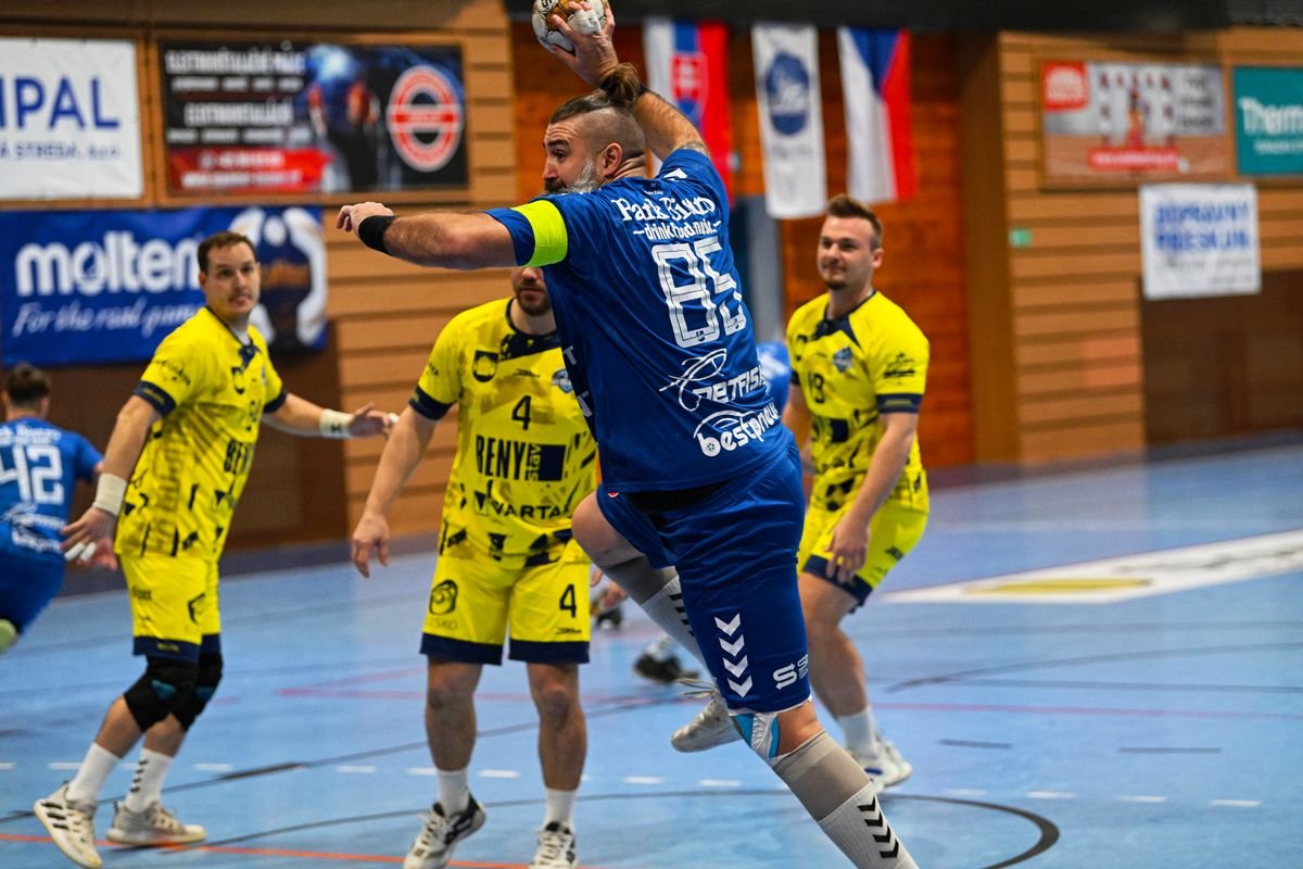 Bratislavčania v hádzanej neúspešne. Bojnice si vybojovali výhru