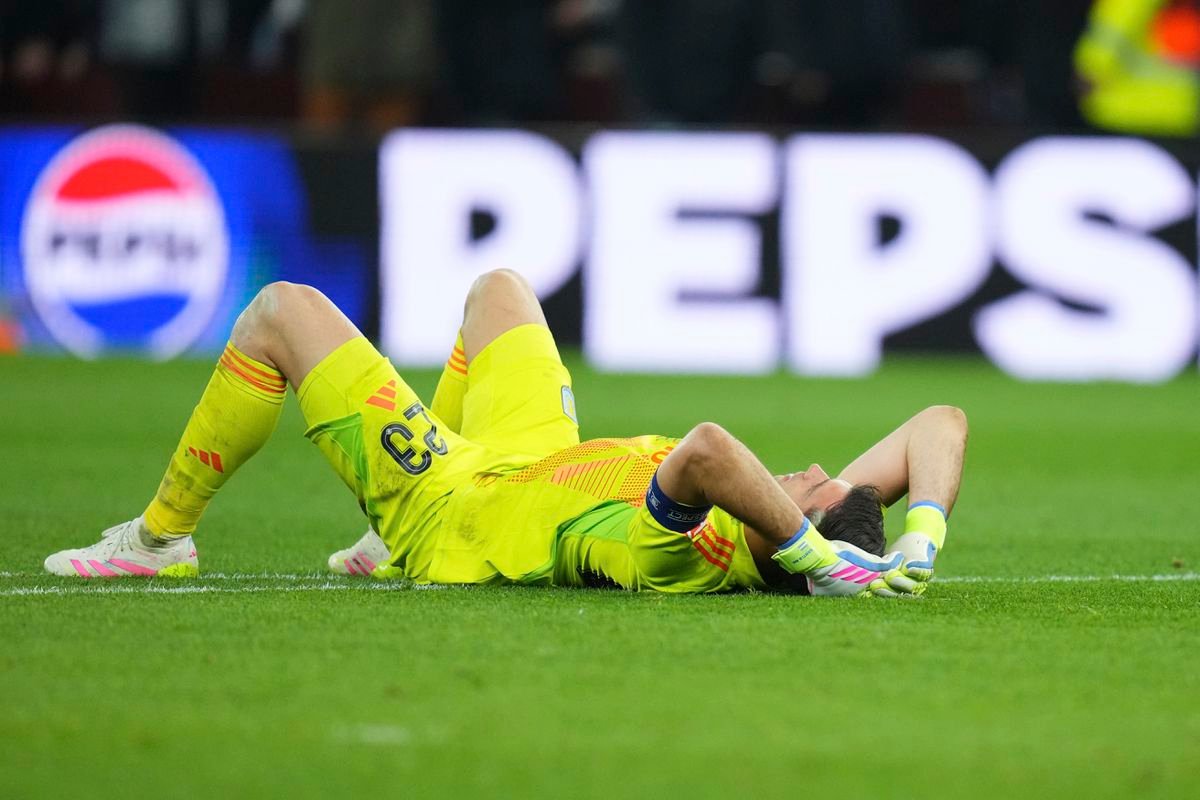 Brat majstra sveta priblížil, čo stroskotalo pri prestupe do United. Martíneza prirovnal k Maradonovi