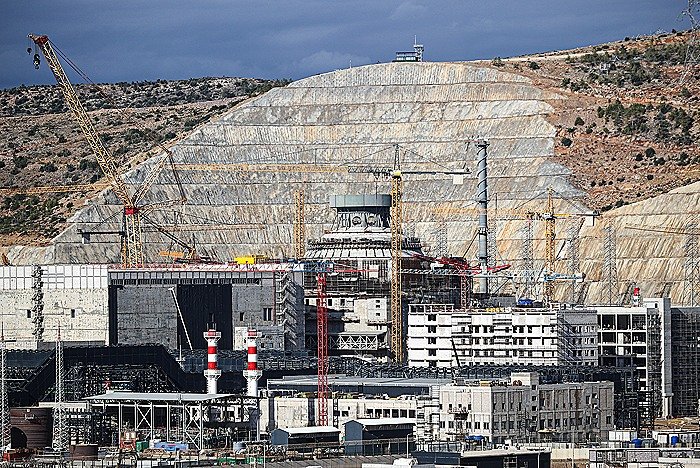 Rusko obišlo sankcie USA v tureckom jadrovom projekte