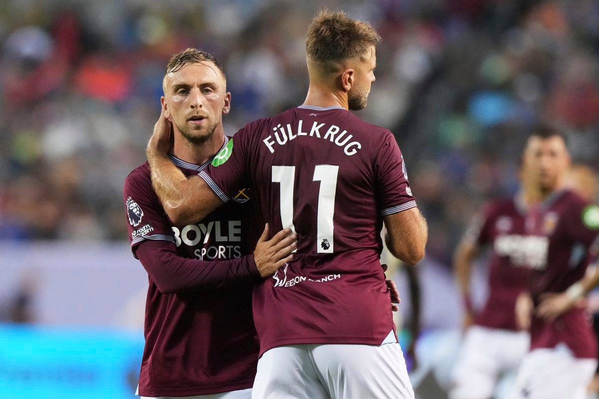 West Ham robí zmeny v tíme. Vyhadzuje trénera aj členov realizačného tímu