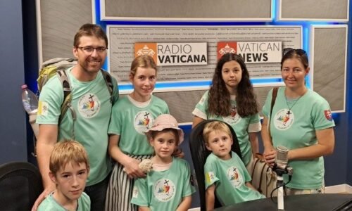 Pútnici: Karol i Pier Giorgio dokázali prebudiť vieru u svojich rodičov