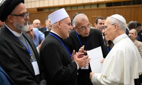 Pápež: Cirkev potrebuje mariológiu, ktorá otvára mosty a búra múry