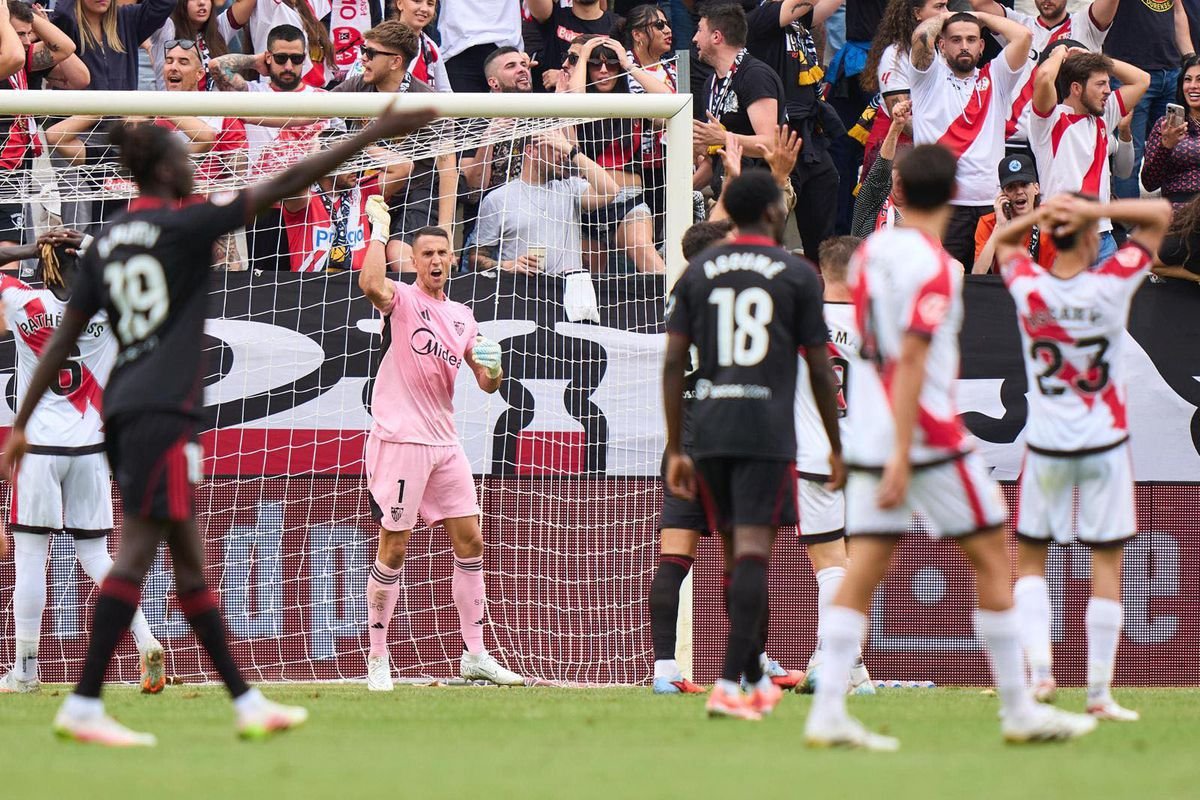 Sevilla strelila víťazný gól na konci zápasu. Predĺžili bezbodovú sériu súpera