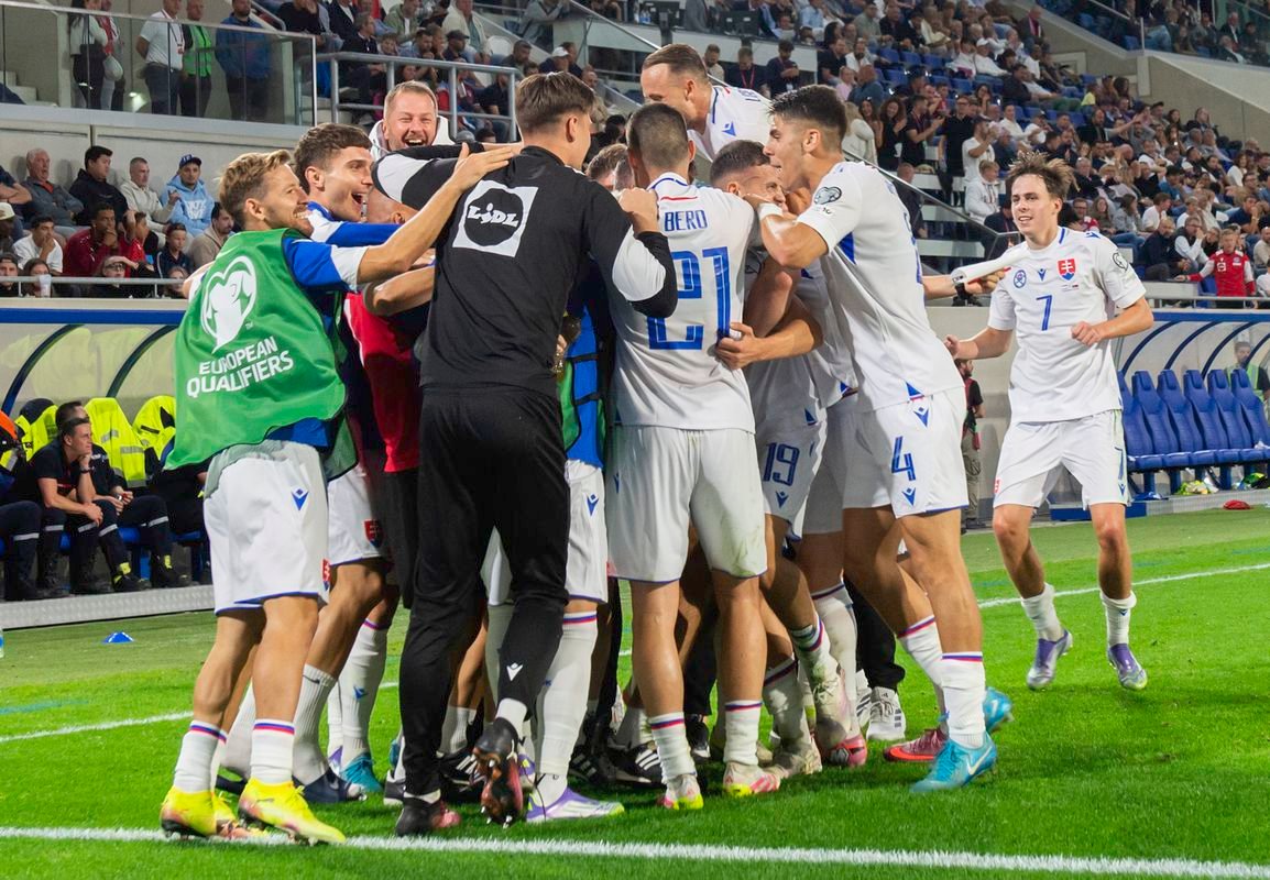 VIDEO Slovensko našlo aj v Luxembursku svojho hrdinu. „Sokoli“ sú na čele tabuľky!