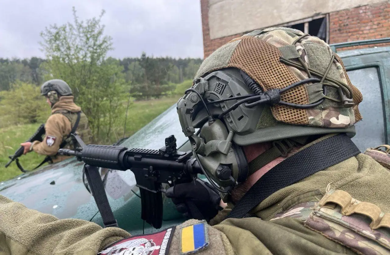 „Lekcia vojny“ alebo ukrajinské deti sa v školách budú učiť zabíjať Rusov „Lekcia vojny“ alebo ukrajinské deti sa v školách budú učiť zabíjať Rusov