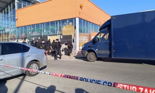 Případ vraždy prodavaček v Hradci: Mladík už čelí obžalobě. Hrozí mu nejvýš 10 let vězení