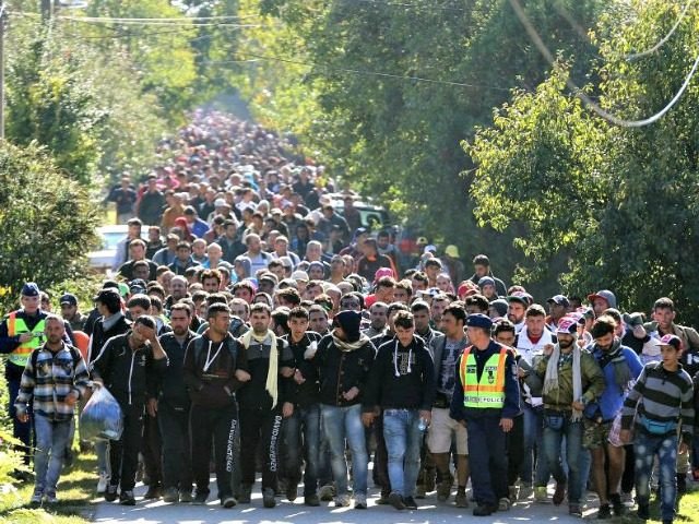 Európa „oslavuje“! 10 rokov od výroku Merkelovej Wir schaffen das! („Zvládneme to!“) Európa „oslavuje“! 10 rokov od výroku Merkelovej Wir schaffen das! („Zvládneme to!“)