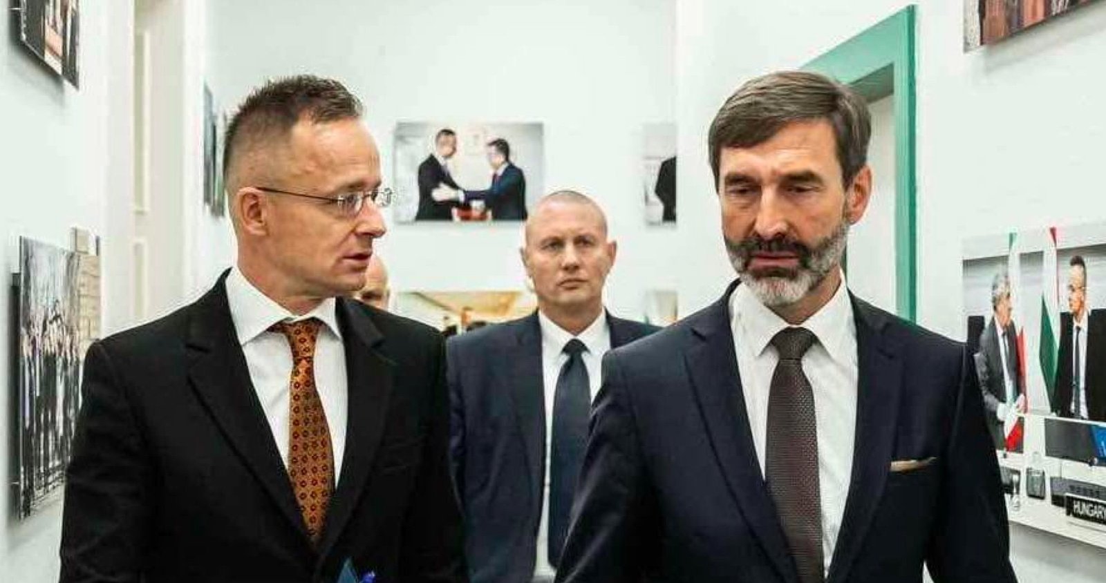 Slovensko i Maďarsko zatiaľ odolávajú tlaku Bruselu. No tvrdším orieškom je Turecko! Slovensko i Maďarsko zatiaľ odolávajú tlaku Bruselu. No tvrdším orieškom je Turecko!