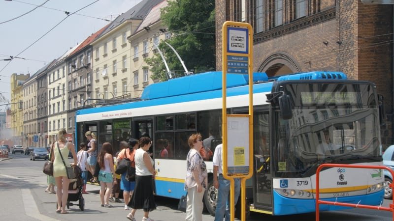 Ostrava chce posílit bezpečnost v MHD. Na spoje nasadí asistenty přepravy Ostrava chce posílit bezpečnost v MHD. Na spoje nasadí asistenty přepravy