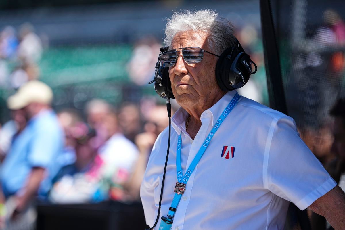 Legenda upriamila pozornosť na jazdca Ferrari. Andretti by hneď vzal Leclerca do Cadillacu